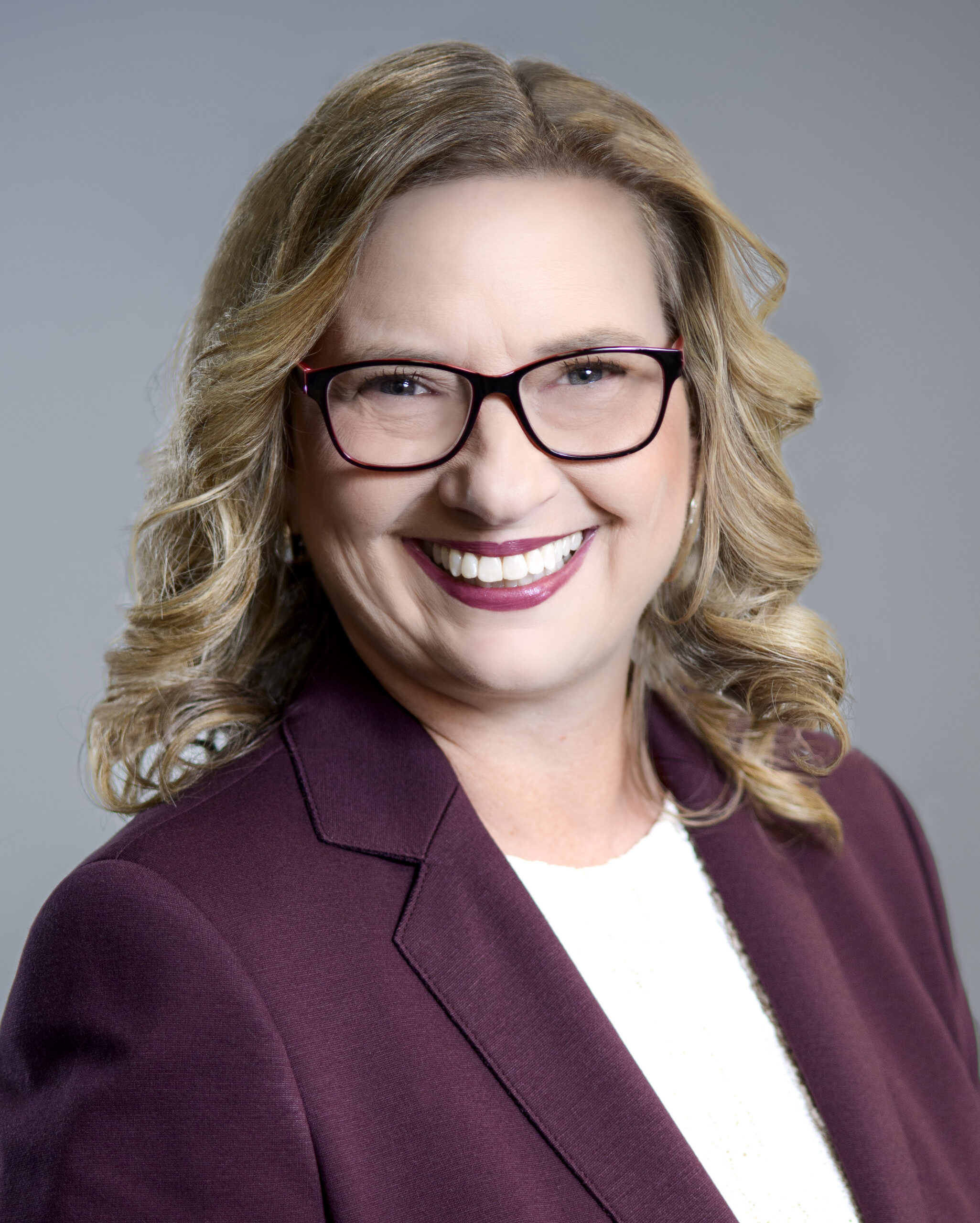 Lisa Woodruff Headshot Quicksand Book 2026